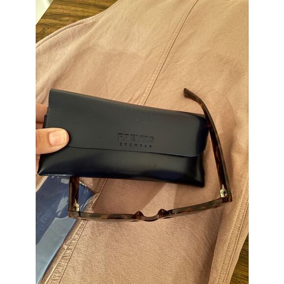 FREYRS oversized sunglasses main image 11